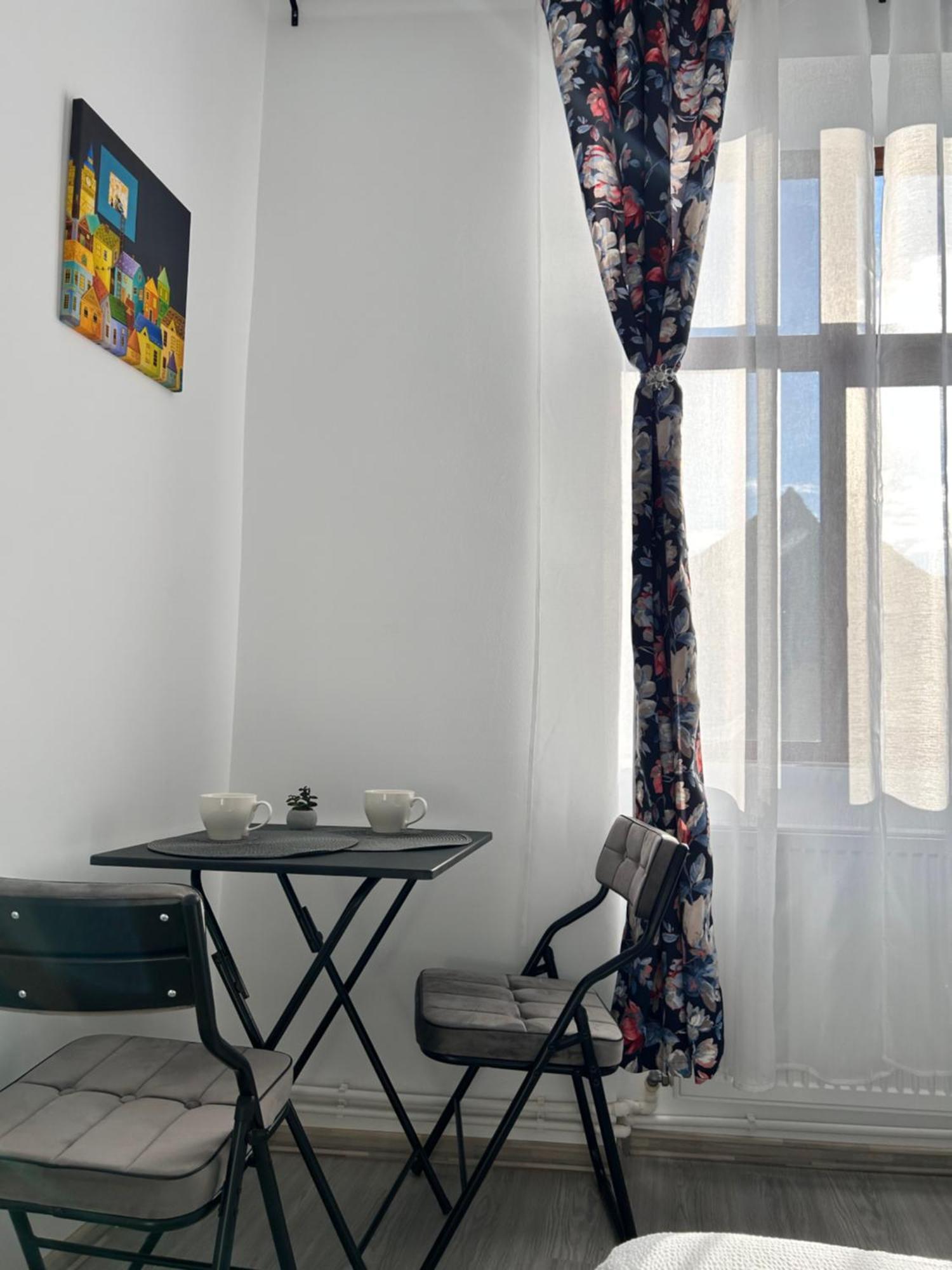 Lower Town Studio #2 Sibiu Exterior foto